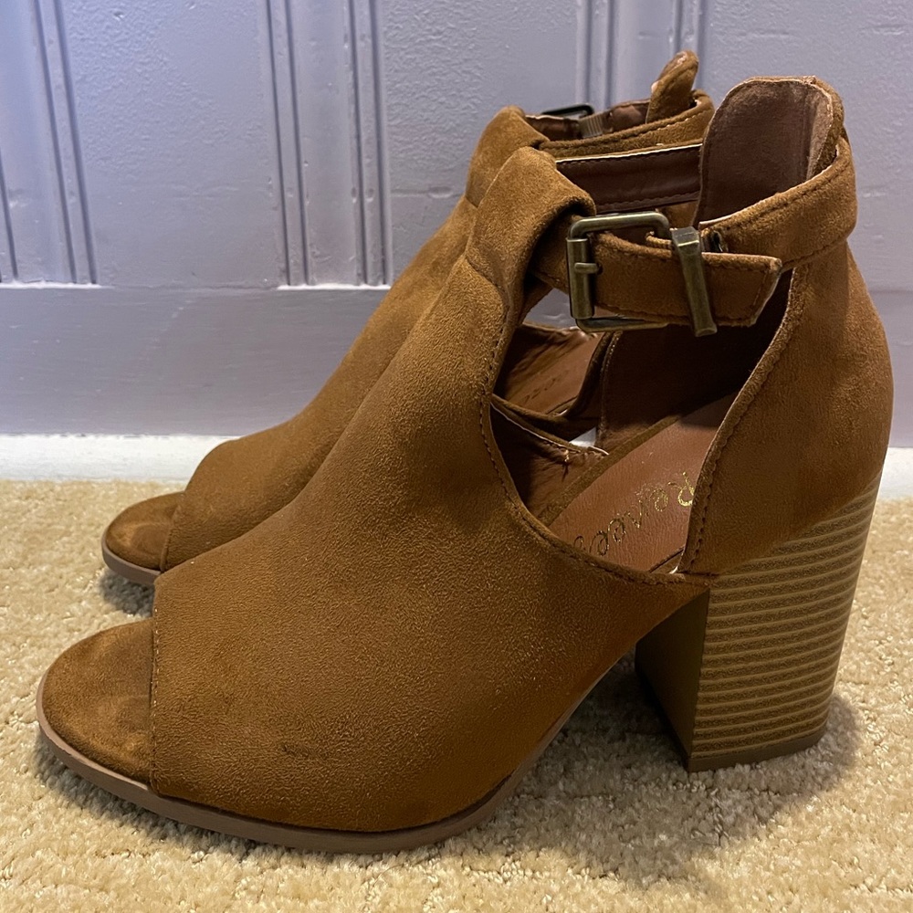 Brown suede buckled heals